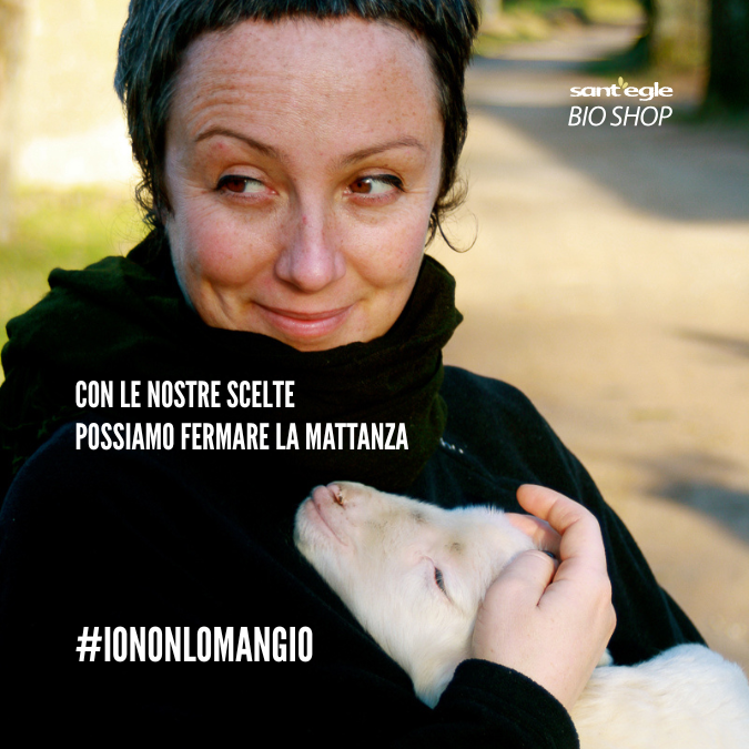 Buona Pasqua. Spoiler: l’agnello non vuole partecipare.