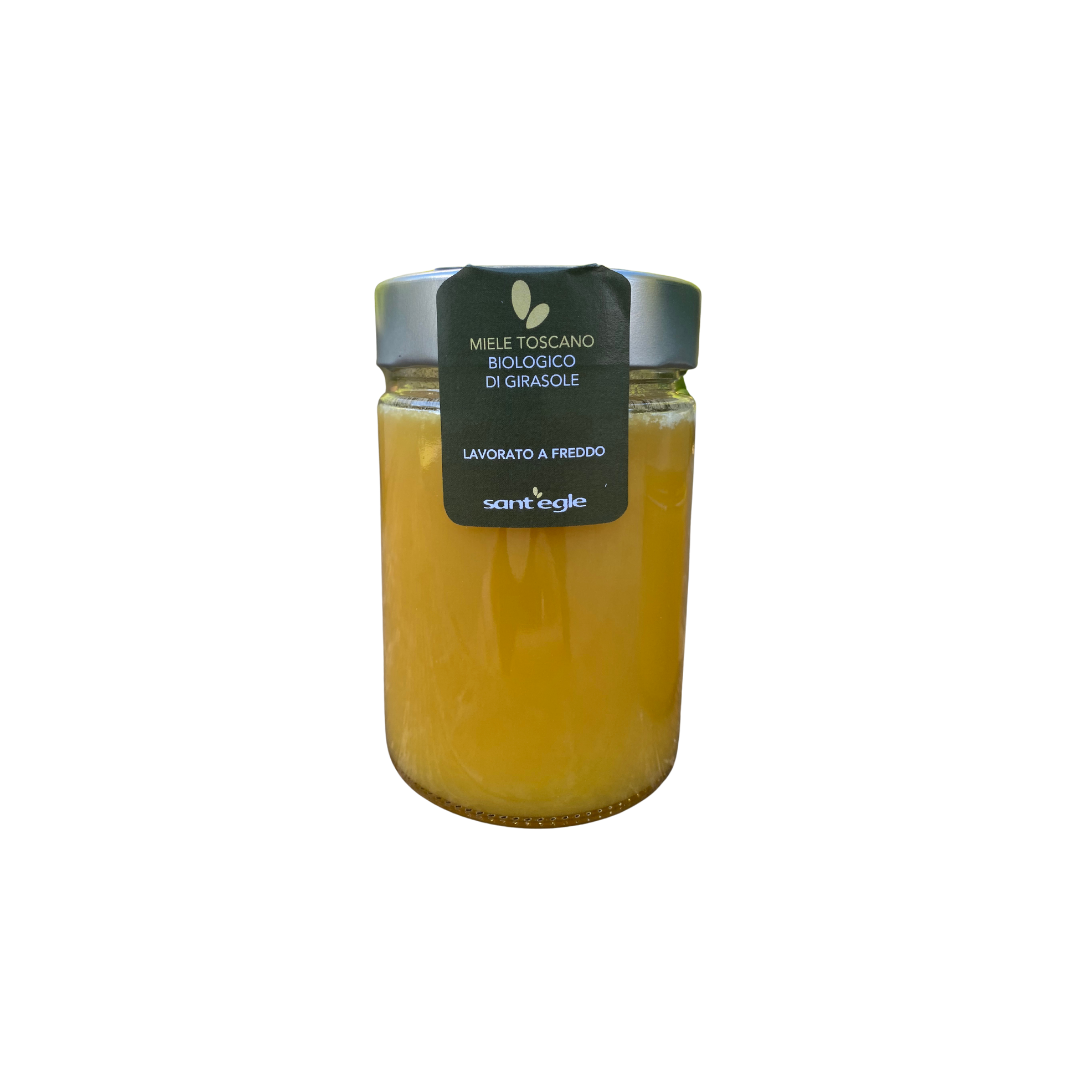 Raw and unfiltered organic honey